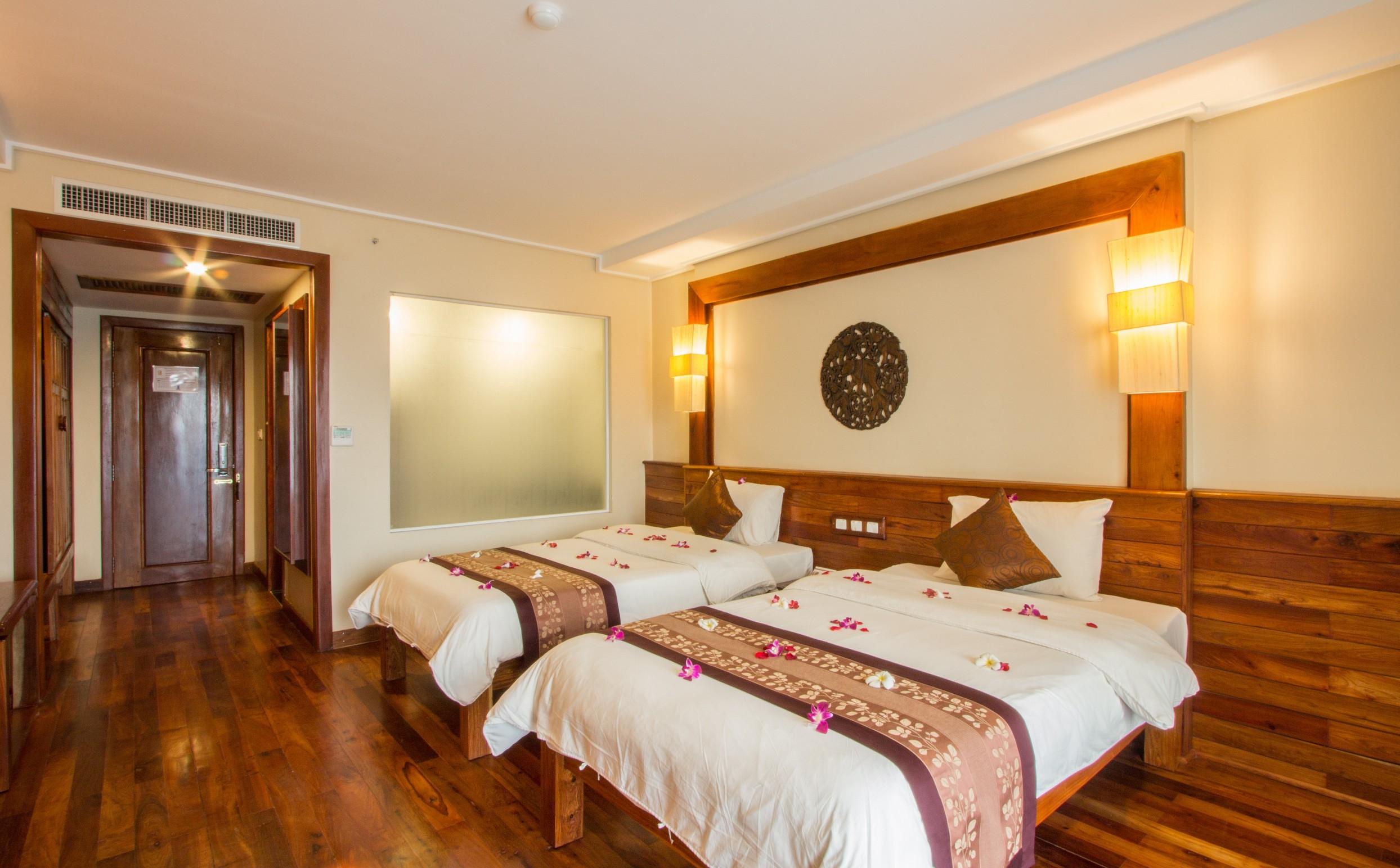 Royal Empire Hotel Siem Reap Exteriör bild