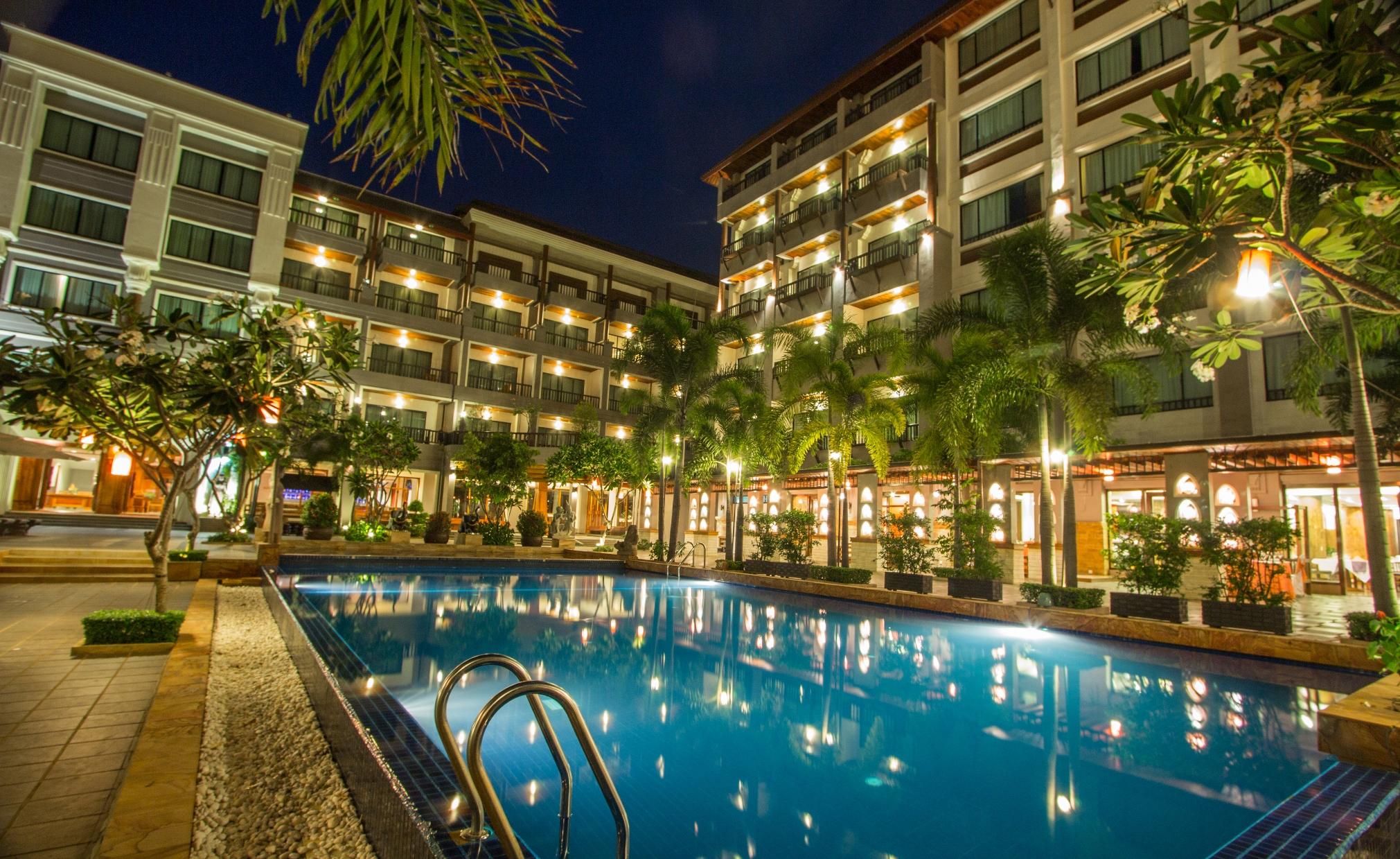 Royal Empire Hotel Siem Reap Exteriör bild