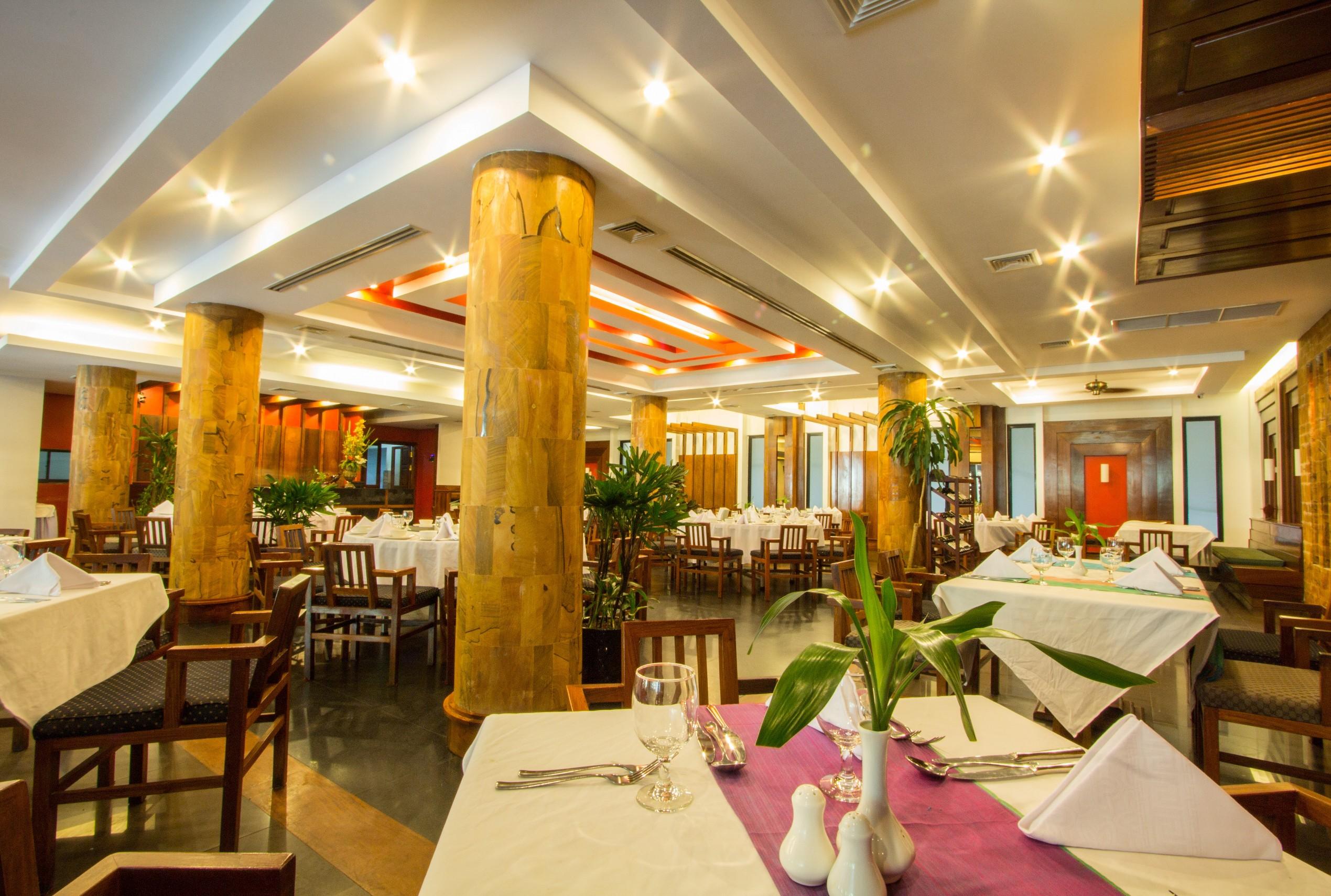 Royal Empire Hotel Siem Reap Exteriör bild