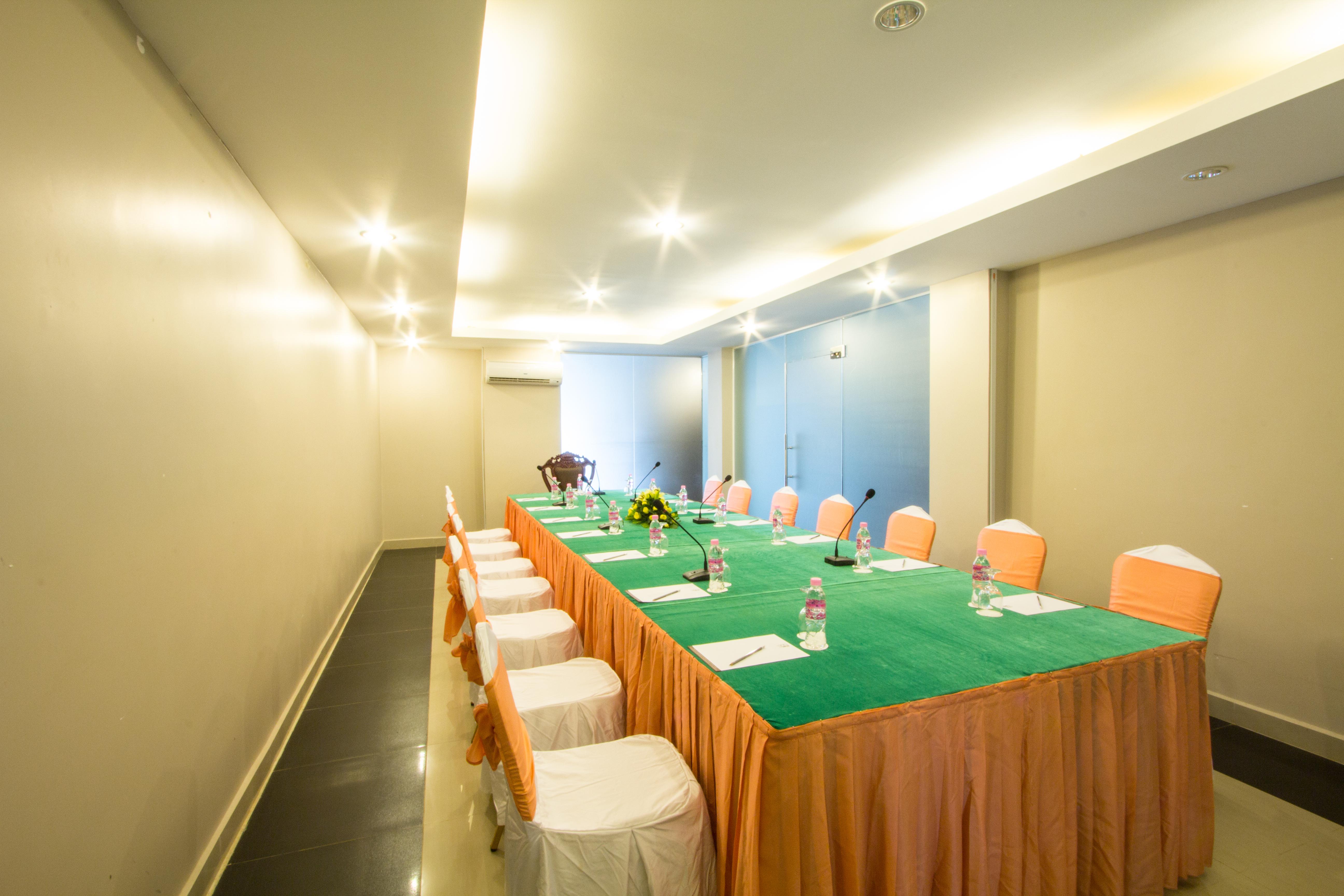 Royal Empire Hotel Siem Reap Exteriör bild