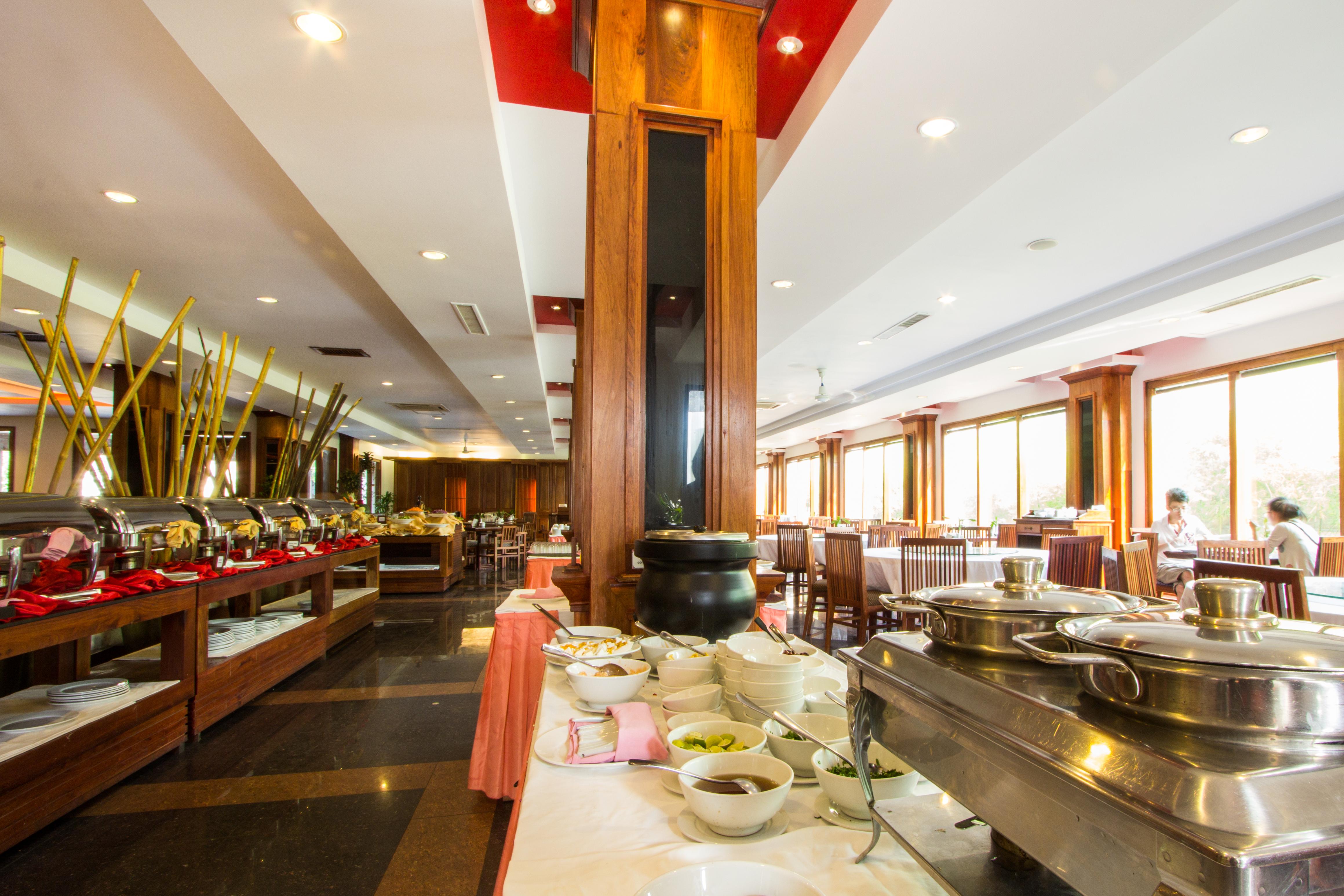 Royal Empire Hotel Siem Reap Exteriör bild