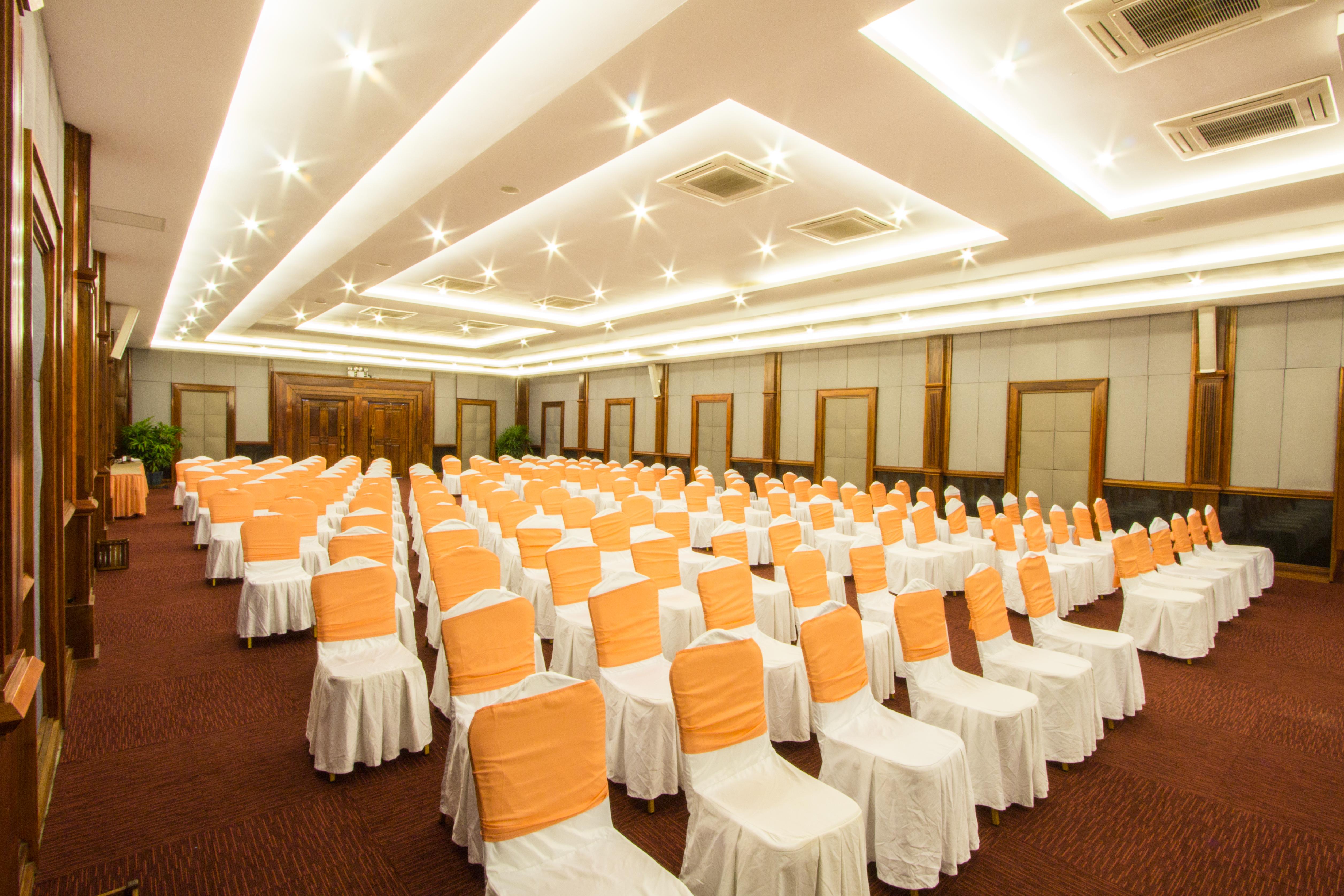 Royal Empire Hotel Siem Reap Exteriör bild