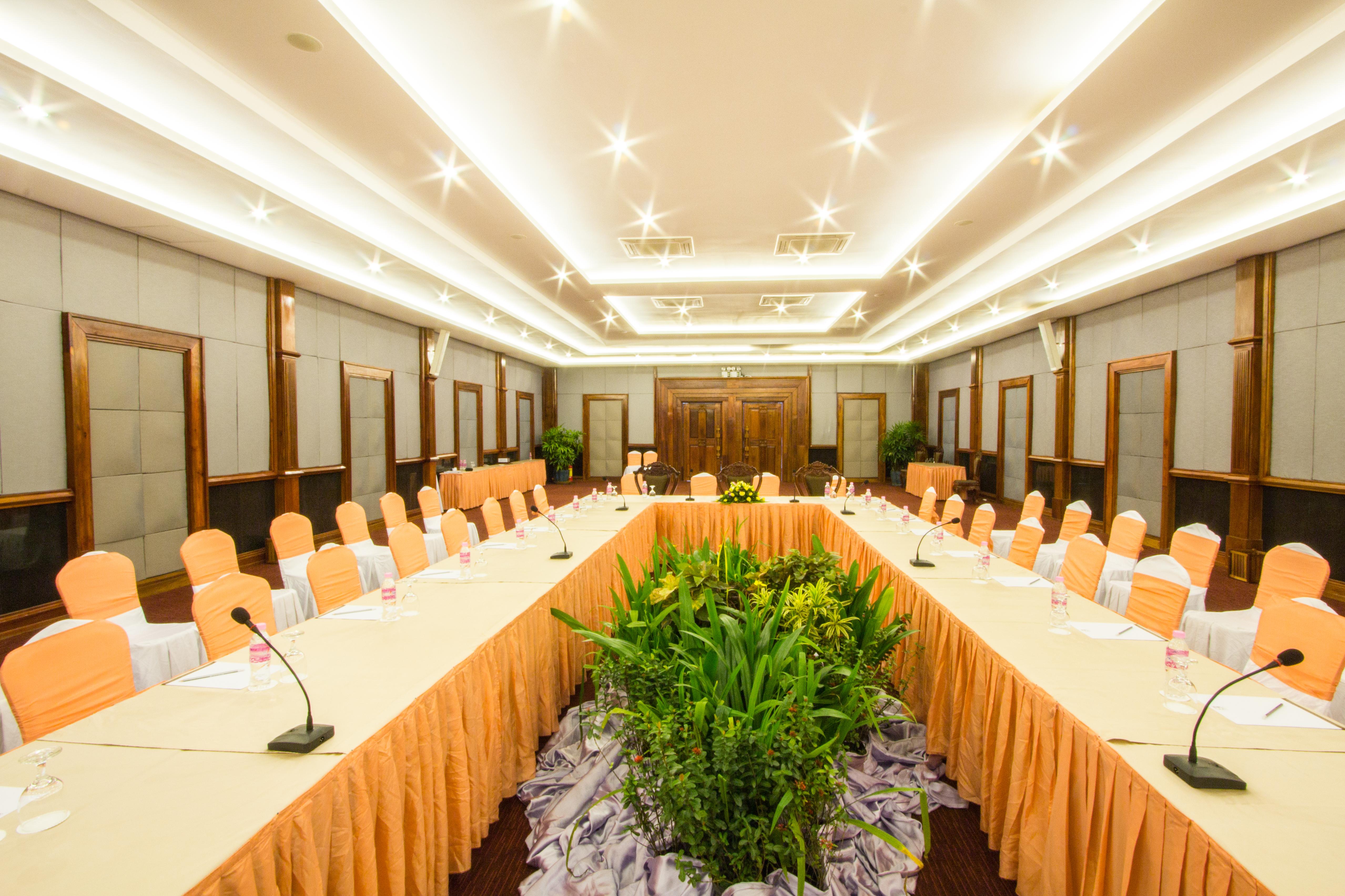 Royal Empire Hotel Siem Reap Exteriör bild