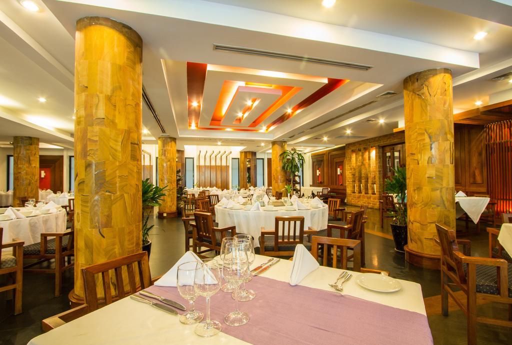 Royal Empire Hotel Siem Reap Exteriör bild